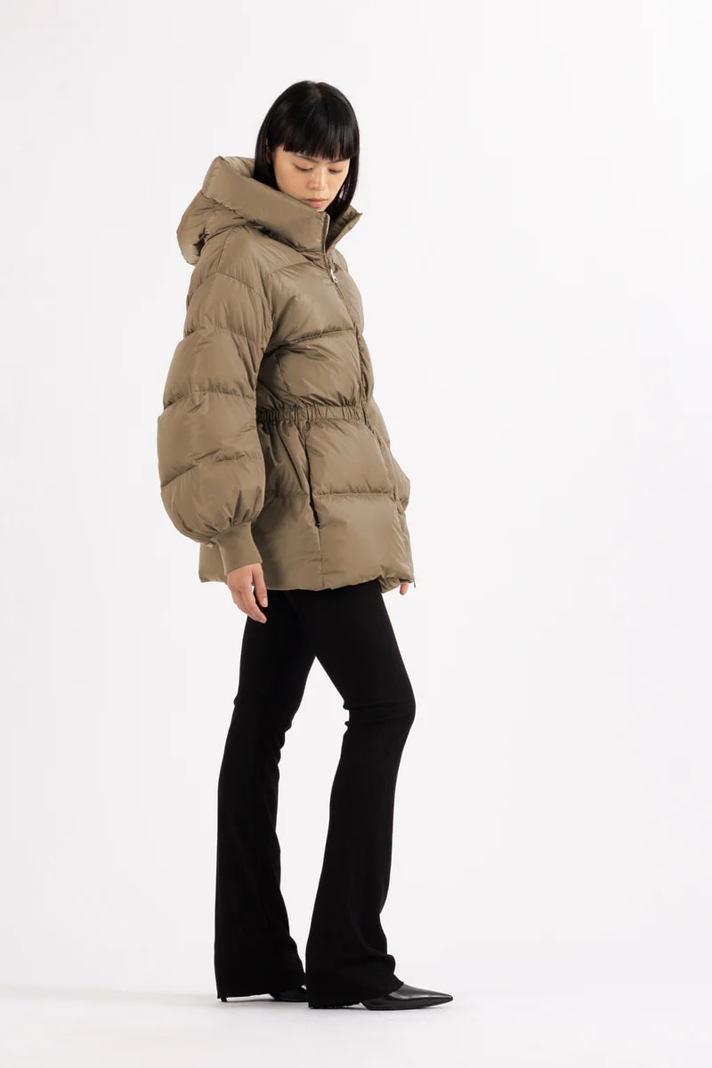 LEMPELIUS_3000_207_AZA_17_TAN_SIDE_min.jpg
