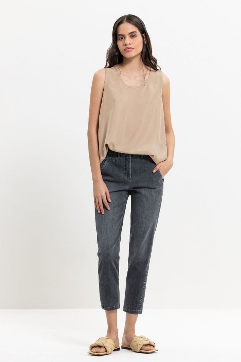 Luisa_Cerano_Seidentop_mit_Kantendetails_35789_00_1500x1500_min.jpg