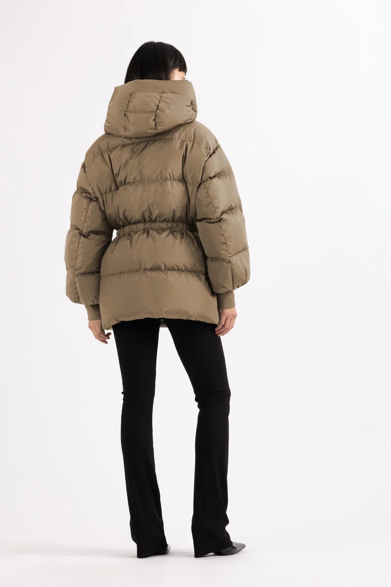 LEMPELIUS_3000_207_AZA_17_TAN_BACK_min.jpg