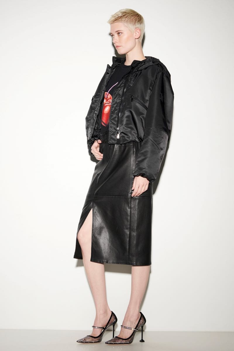 Luisa_Cerano_Outdoorjacke_mit_Zipperdetails_498581412901_02_min.jpg