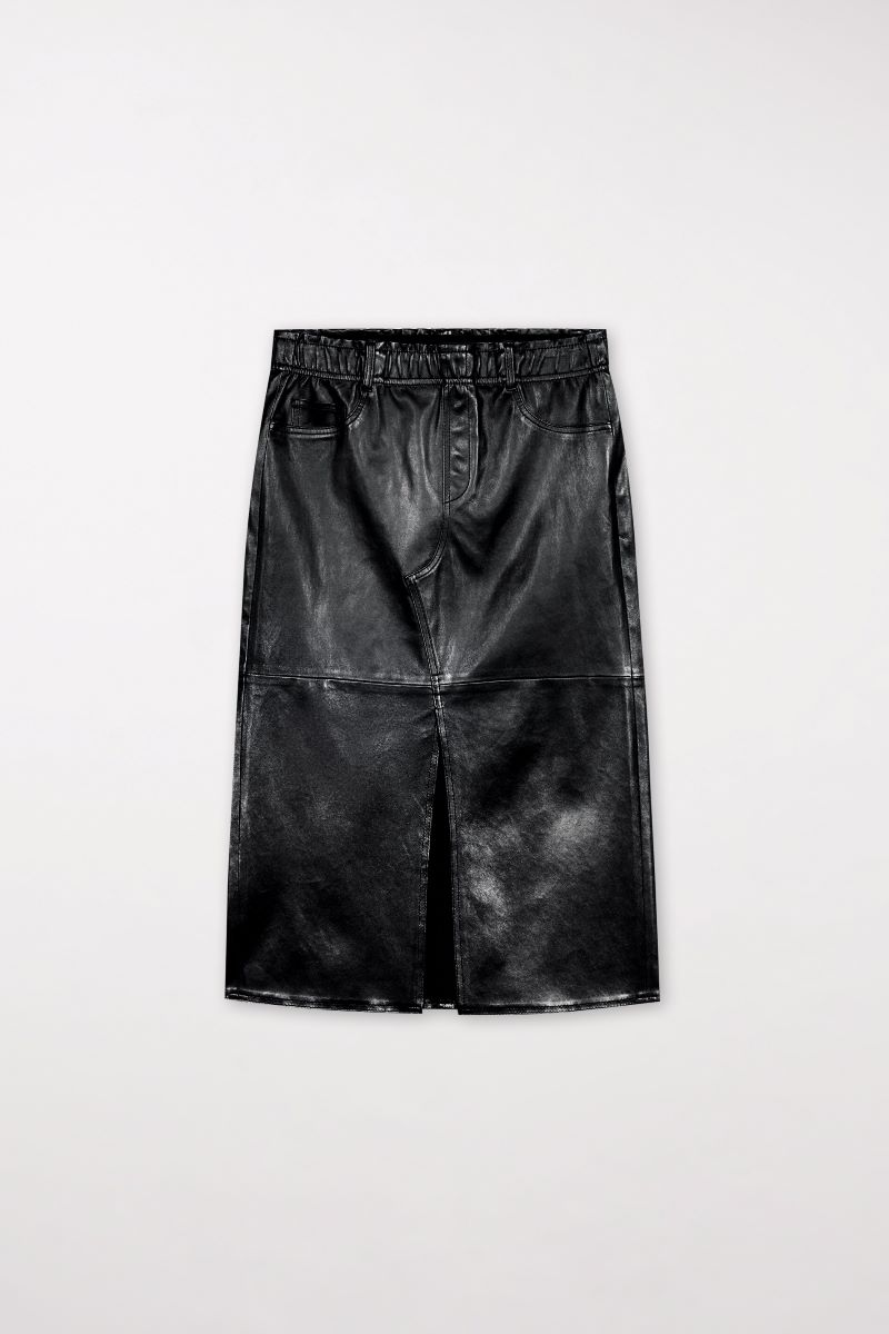 Luisa_Cerano_Midirock_aus_Lammnappa_Leder_598226980601_05_min.jpg